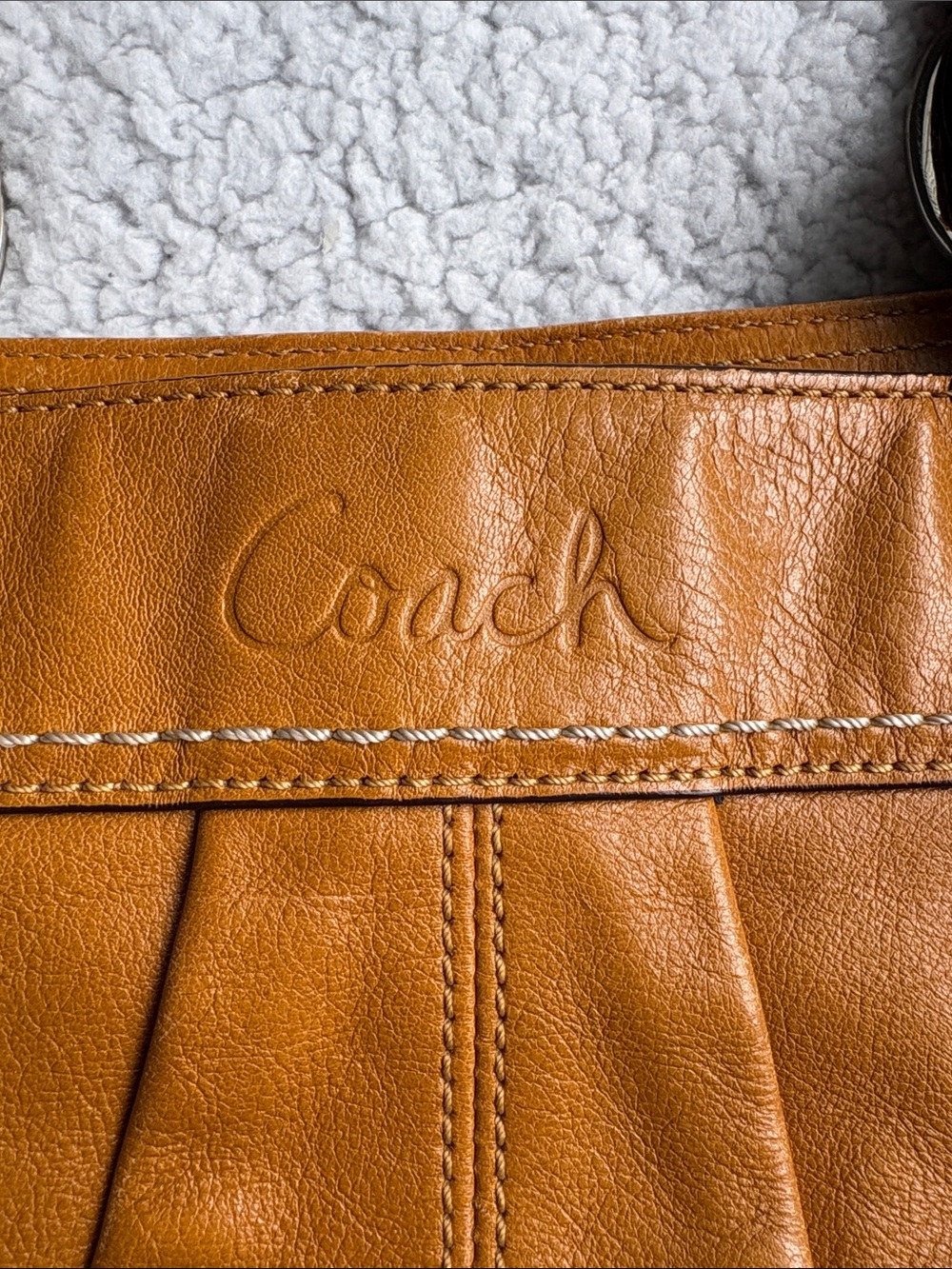 Coach Soho Pleated Saffron/Camel Leather Tote Bag F13732 Y2K with Hangtag Charm - Picture 2 of 16